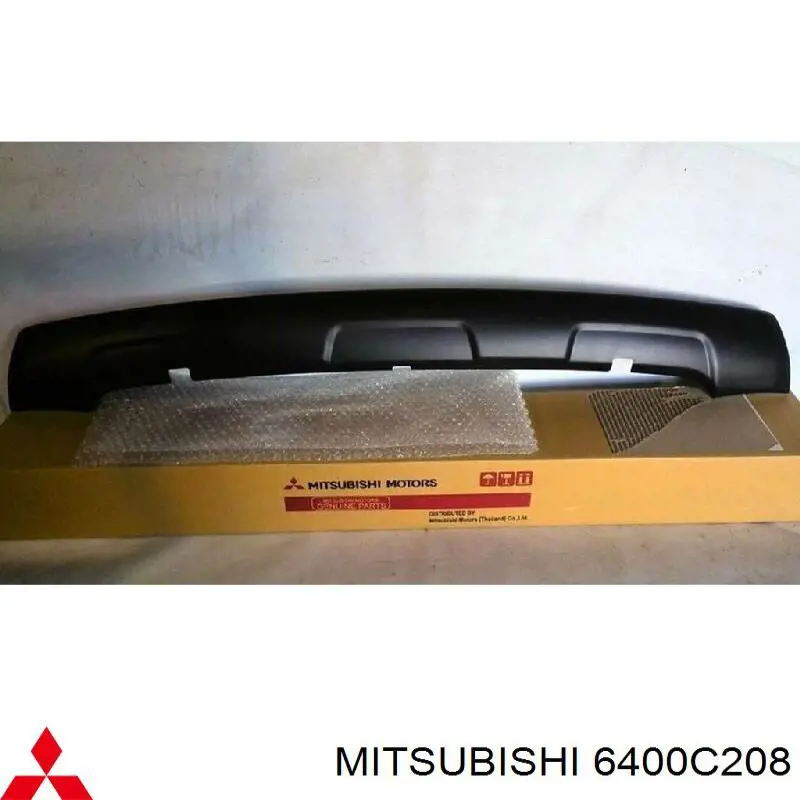 6400C208 Mitsubishi Переднє ікло бампера