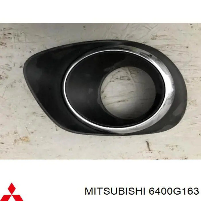 6400G163 Mitsubishi заглушка/ решітка протитуманних фар бампера переднього, ліва