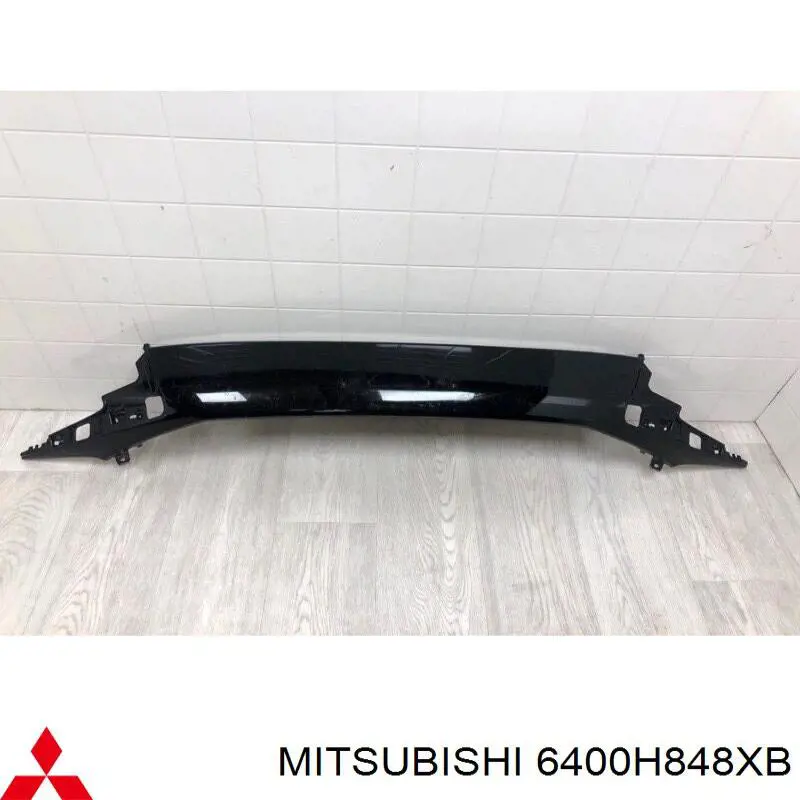 Купити 6400H848XB Mitsubishi Накладка бампера переднього, центральна