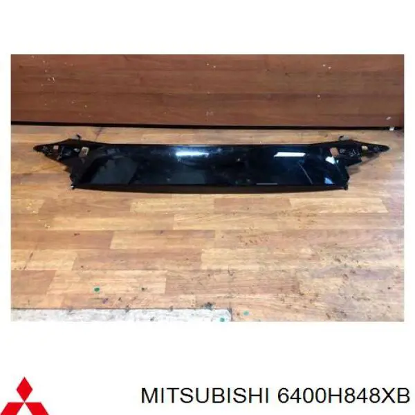 Накладка бампера переднього, центральна 6400H848XB Mitsubishi