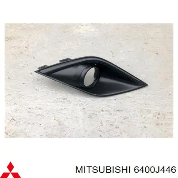 Купити 6400K792 Mitsubishi Обід (окантовка) фари противотуманної, правої
