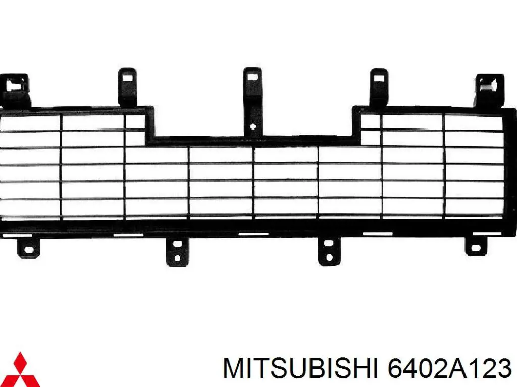 Решітка переднього бампера, центральна на Mitsubishi Pajero (V80)