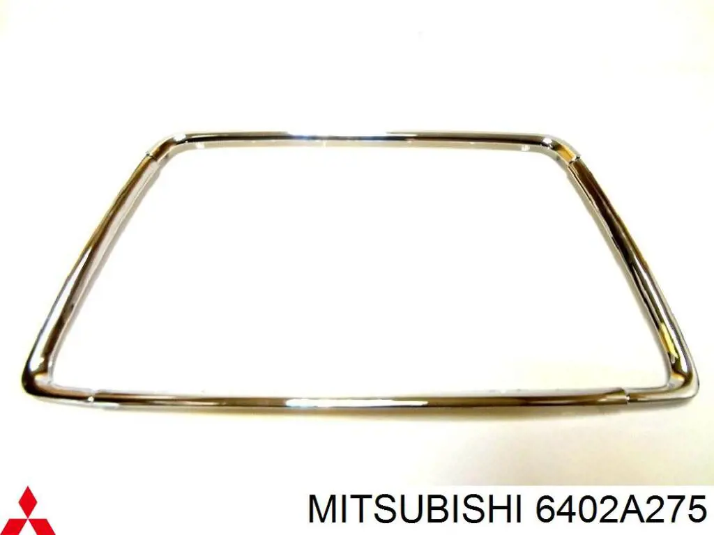 Накладка (рамка) решітки радіатора на Mitsubishi Outlander 