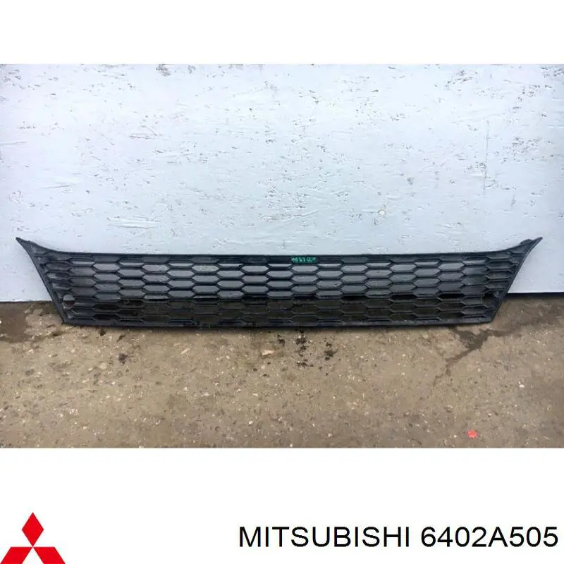 Решітка переднього бампера, нижня Mitsubishi ASX (GA) (Міцубісі Асх)
