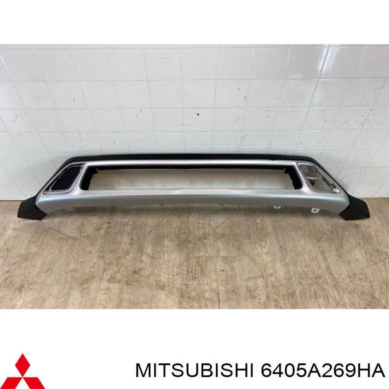 Накладка бампера переднього Mitsubishi 6405A331XA ціна, від 80.06 USD
