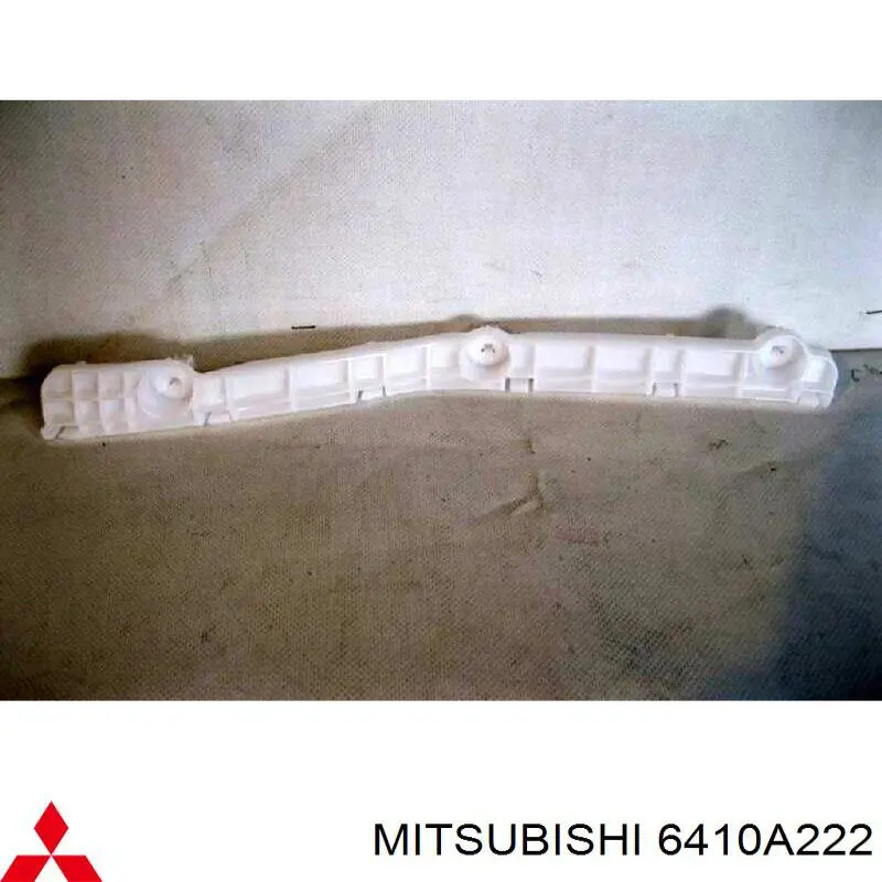 6410A222 Mitsubishi кронштейн бампера заднього, зовнішній правий