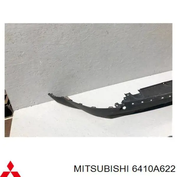 Задній бампер 6410A622 Mitsubishi