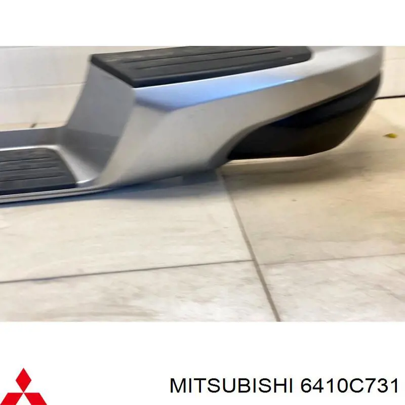 Бампер на авто Mitsubishi 6410C731 ціна, від 123.16 USD