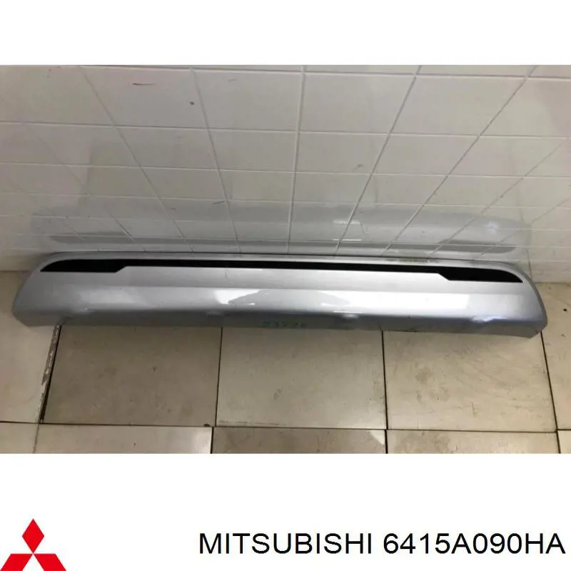 Накладка бампера заднього Mitsubishi 6415A090HA ціна, від 56.12 USD