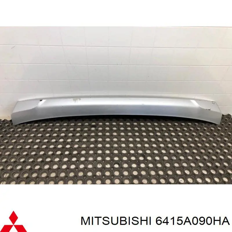 Молдинг бампера заднього Mitsubishi 6415A090HA