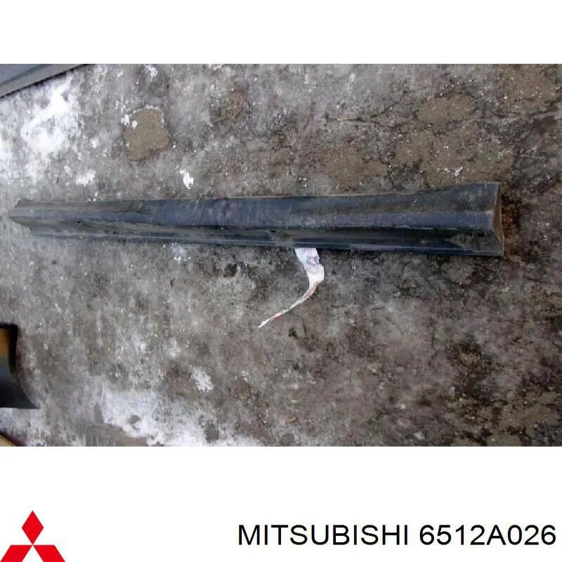 Купити 6512A026 Mitsubishi Накладка зовнішня (молдинг) порога, правий