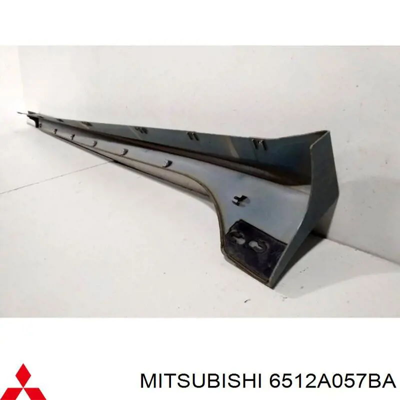 Купити 6512A057BA Mitsubishi Накладка зовнішня (молдинг) порога, лівий