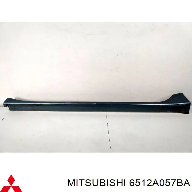 6512A057BA Mitsubishi Накладка зовнішня (молдинг) порога, лівий