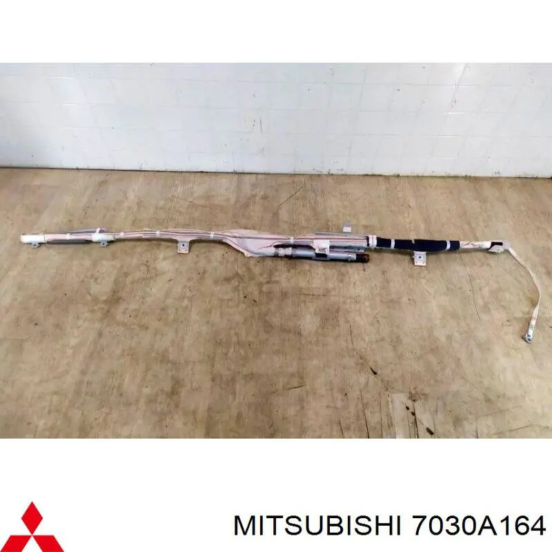 7030A164 Mitsubishi Подушка безпеки, збоку права айрбег