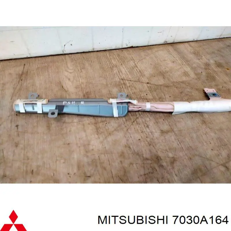 Подушка безпеки, збоку, права, AIRBAG 7030A164 Mitsubishi