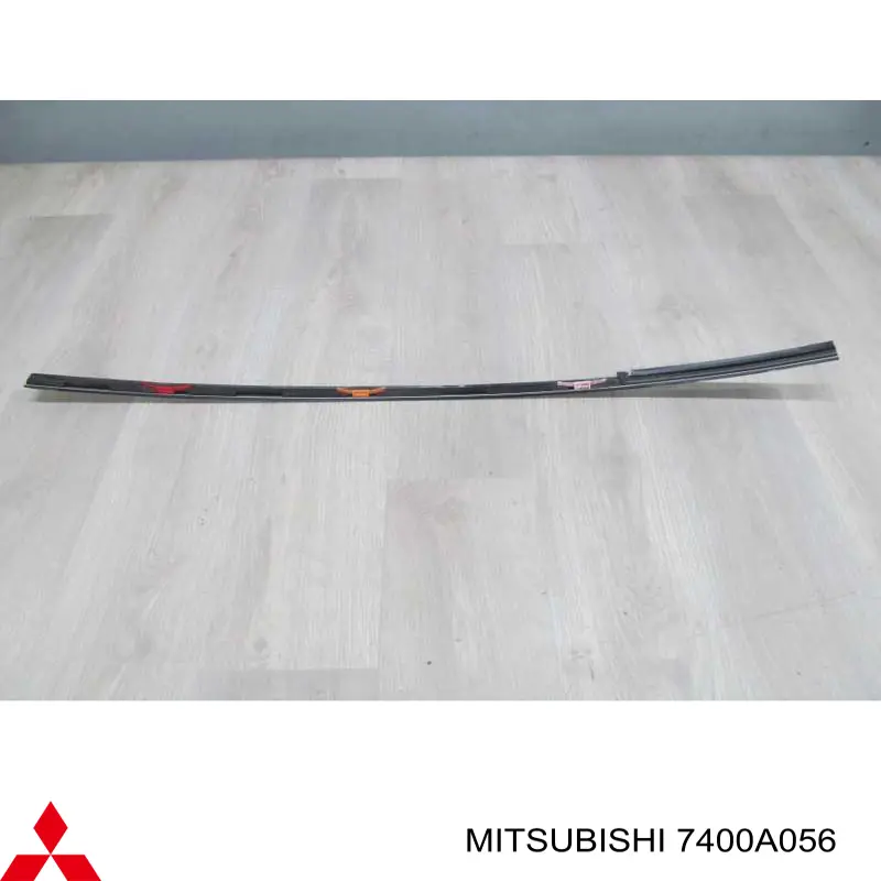 Молдинг даху, правий Mitsubishi 7400A056 ціна, від 44.34 USD