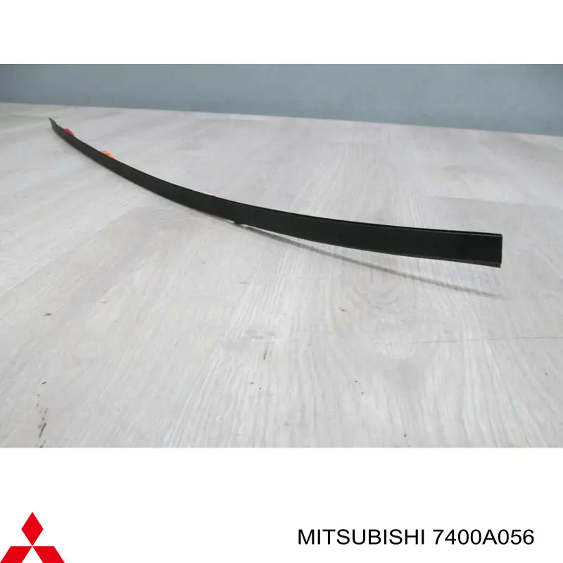 Купити 7400A056 Mitsubishi Молдинг даху, правий