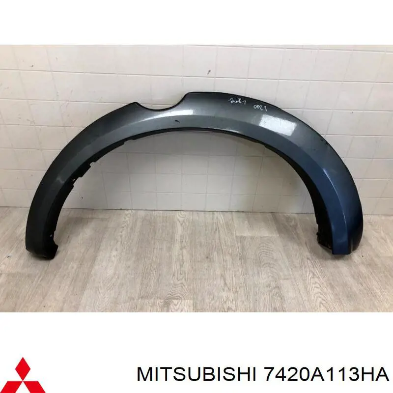 Купити 7420A033HA Mitsubishi Молдинг арки колеса заднього, лівий
