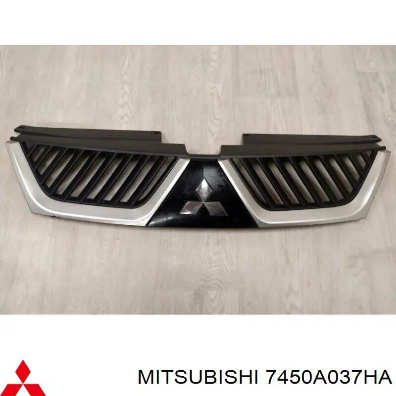 7450A037HA Mitsubishi решітка радіатора