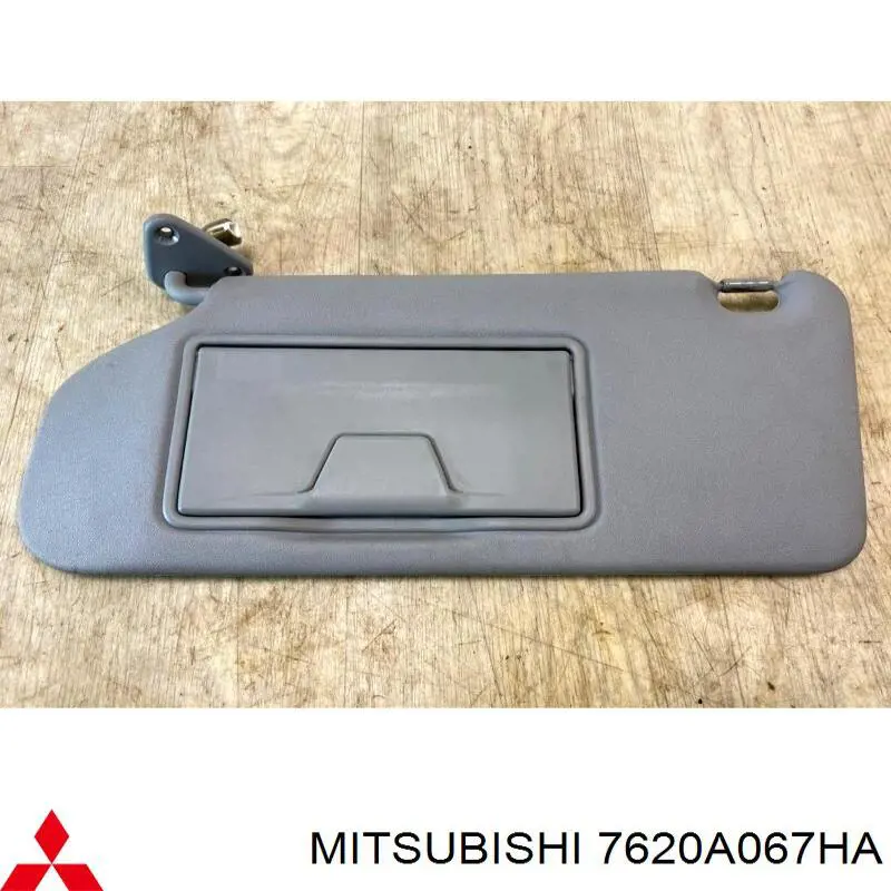 Козирок протисонячний на Mitsubishi Outlander II XL CWW