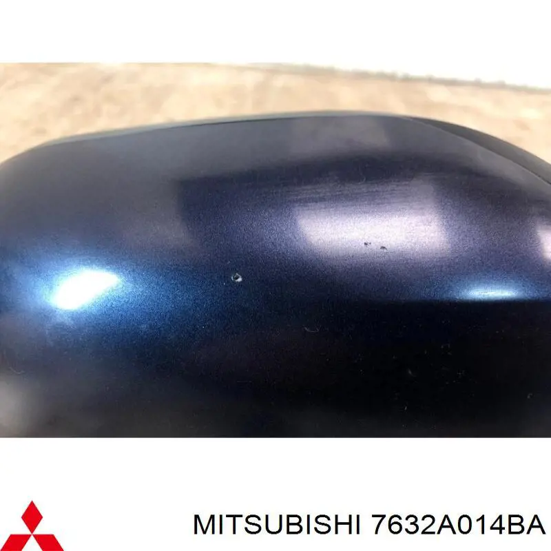 Накладка дзеркала заднього виду, права 7632A014BA Mitsubishi