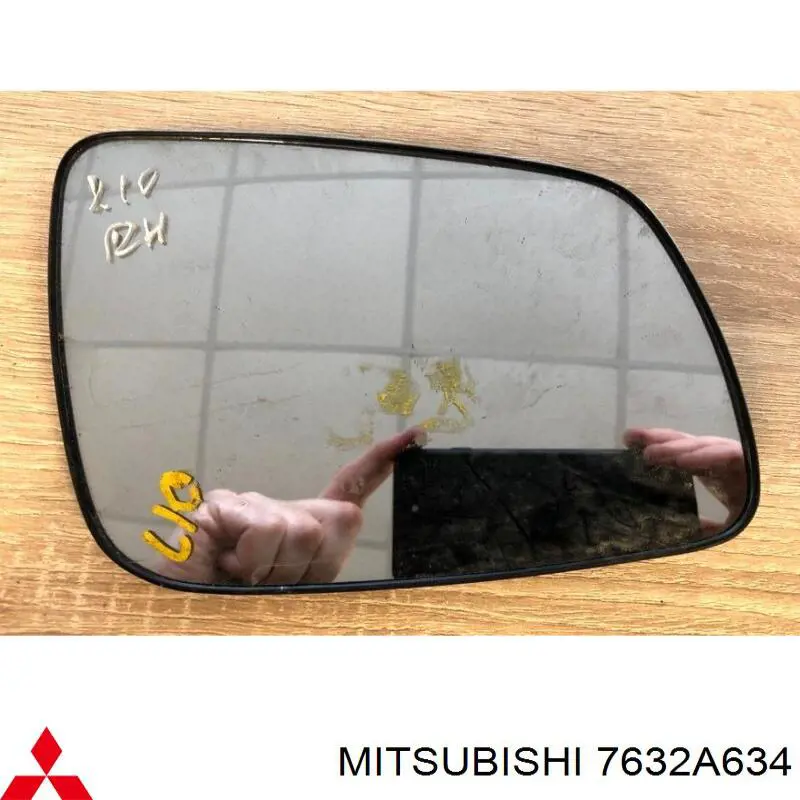 Купити 7632A634 Mitsubishi Скло дзеркала заднього виду, правого