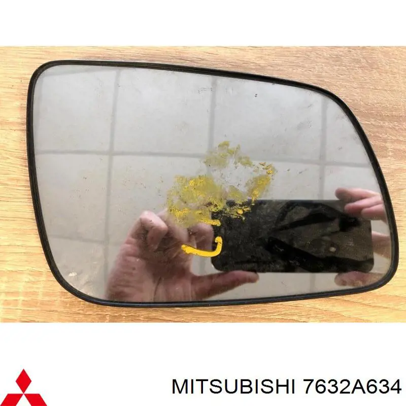 7632A634 Mitsubishi дзеркальний елемент дзеркала заднього виду, правого