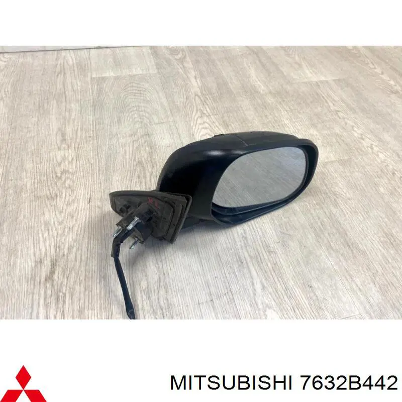 Праве бічне дзеркало Mitsubishi 7632B442 ціна, від 68.02 USD
