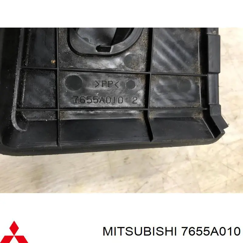 Упор для ніг, передній Mitsubishi 7655A010 ціна, від 12.67 USD