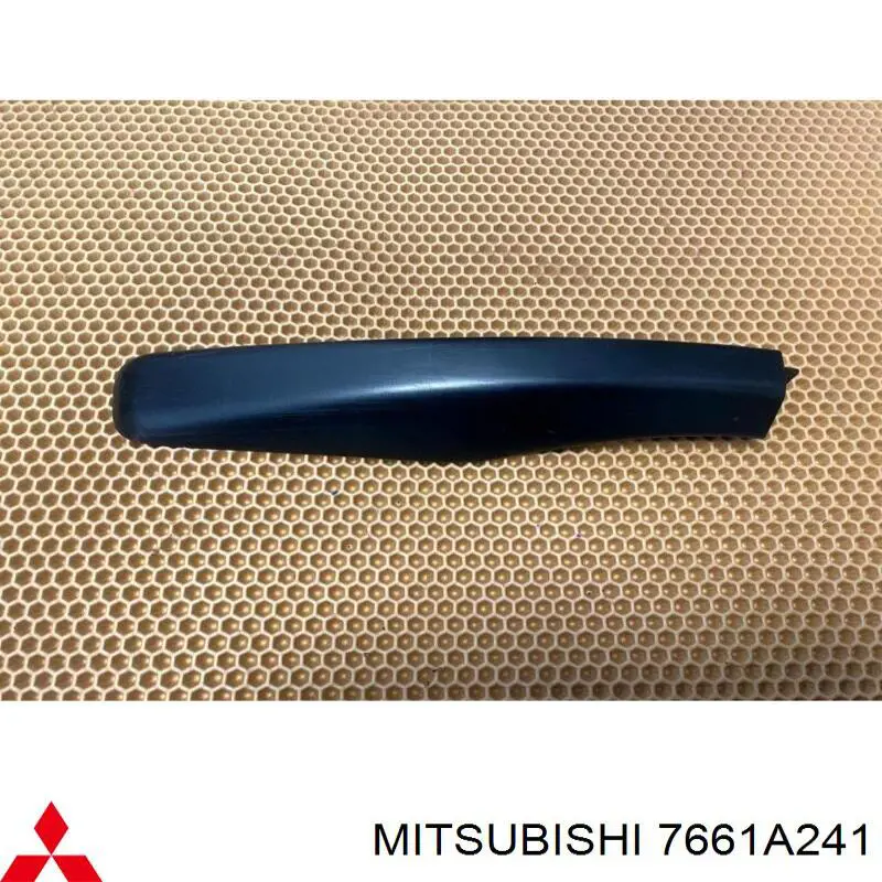 Рейлінг даху лівий Mitsubishi 7661A241 ціна, від 127.07 USD