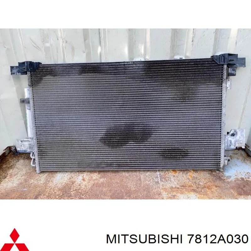 Купити 7812A030 Mitsubishi Радіатор системи охолодження кондиціонера