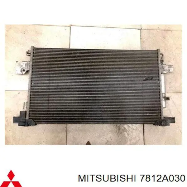 Купити 7812A030 Mitsubishi Радіатор системи охолодження кондиціонера
