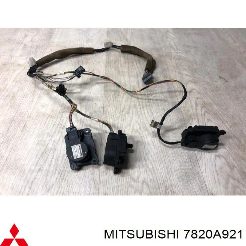 7820A921 Mitsubishi Мотор заслінки печі