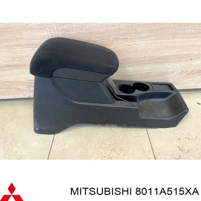 Панель борода Mitsubishi 8011A515XA ціна, від 30.50 USD