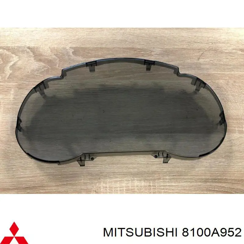 8100A952 Mitsubishi Скло щитка приладів