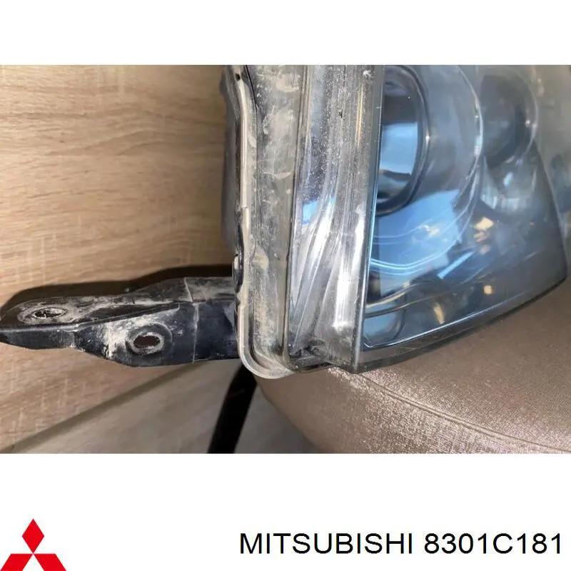 Фара дальнього світла в зборі Mitsubishi 8301C181 ціна, від 300.90 USD