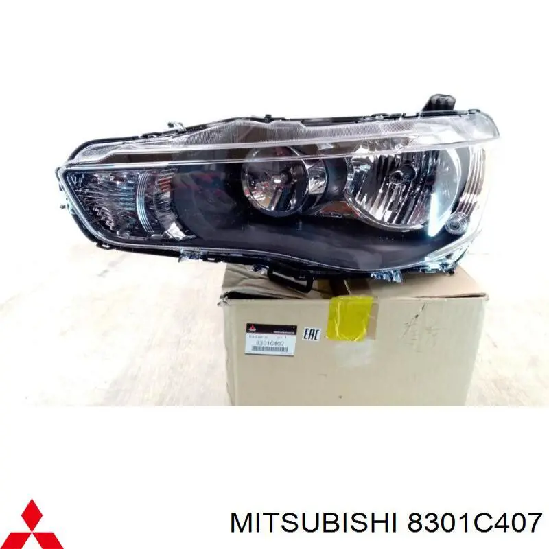 8301C407 Mitsubishi фара ліва