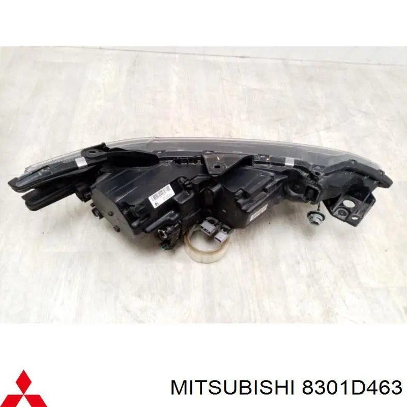 Купити 8301D463 Mitsubishi Основна фара в зборі ліва