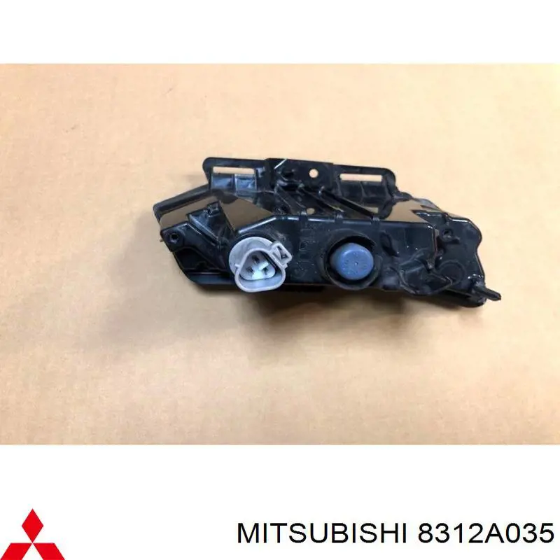 8312A035 Mitsubishi Фара денного світла, ліва