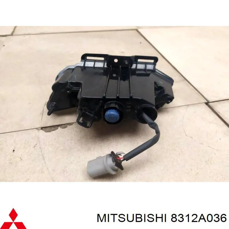 Купити 8312A036 Mitsubishi Фара денного світла, права