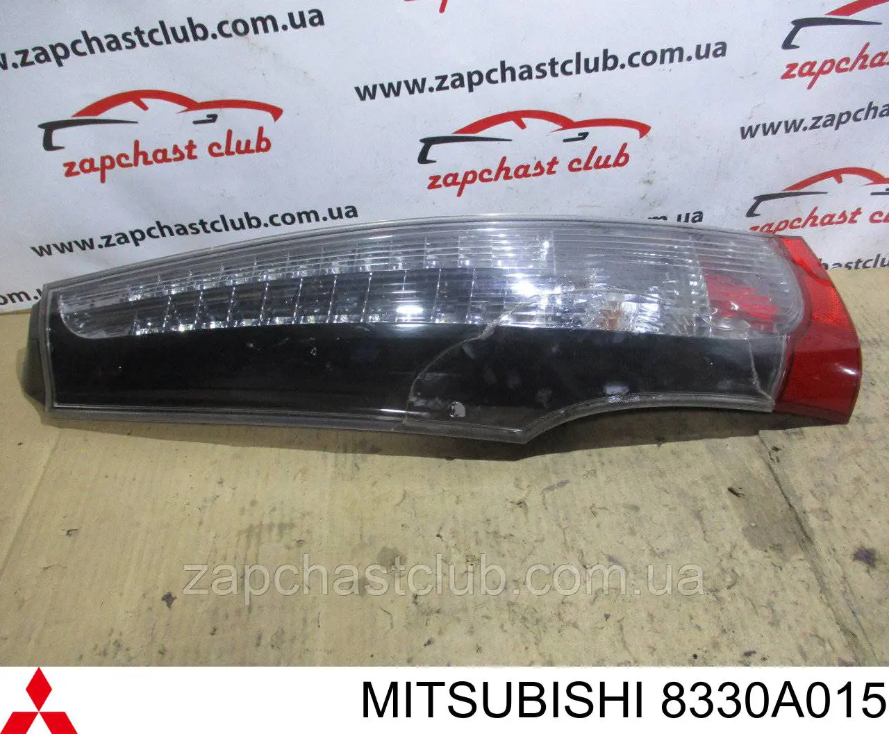 MN182331 Mitsubishi Задня ліва фара