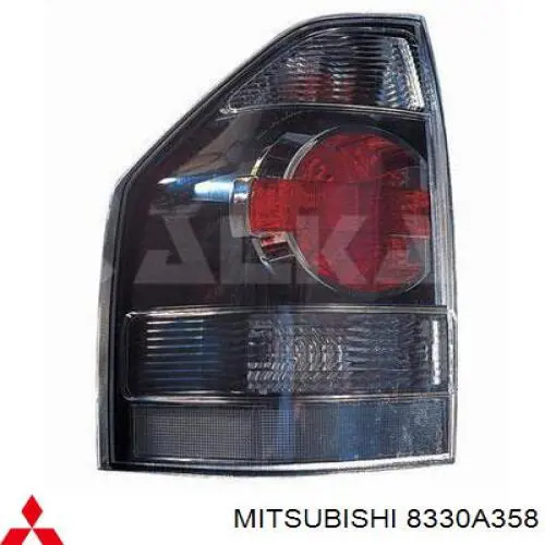 Ліхтар задній правий Mitsubishi Pajero 4 SHORT (V80) (Міцубісі Паджеро)