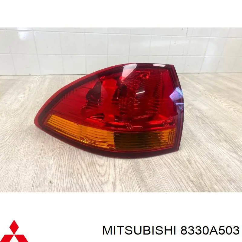 Ліхтар задній лівий Mitsubishi 8330A503 ціна, від 39.79 USD