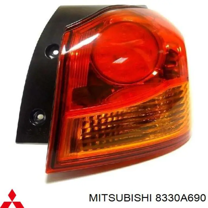 Ліхтар задній правий, зовнішній 8330A690 Mitsubishi