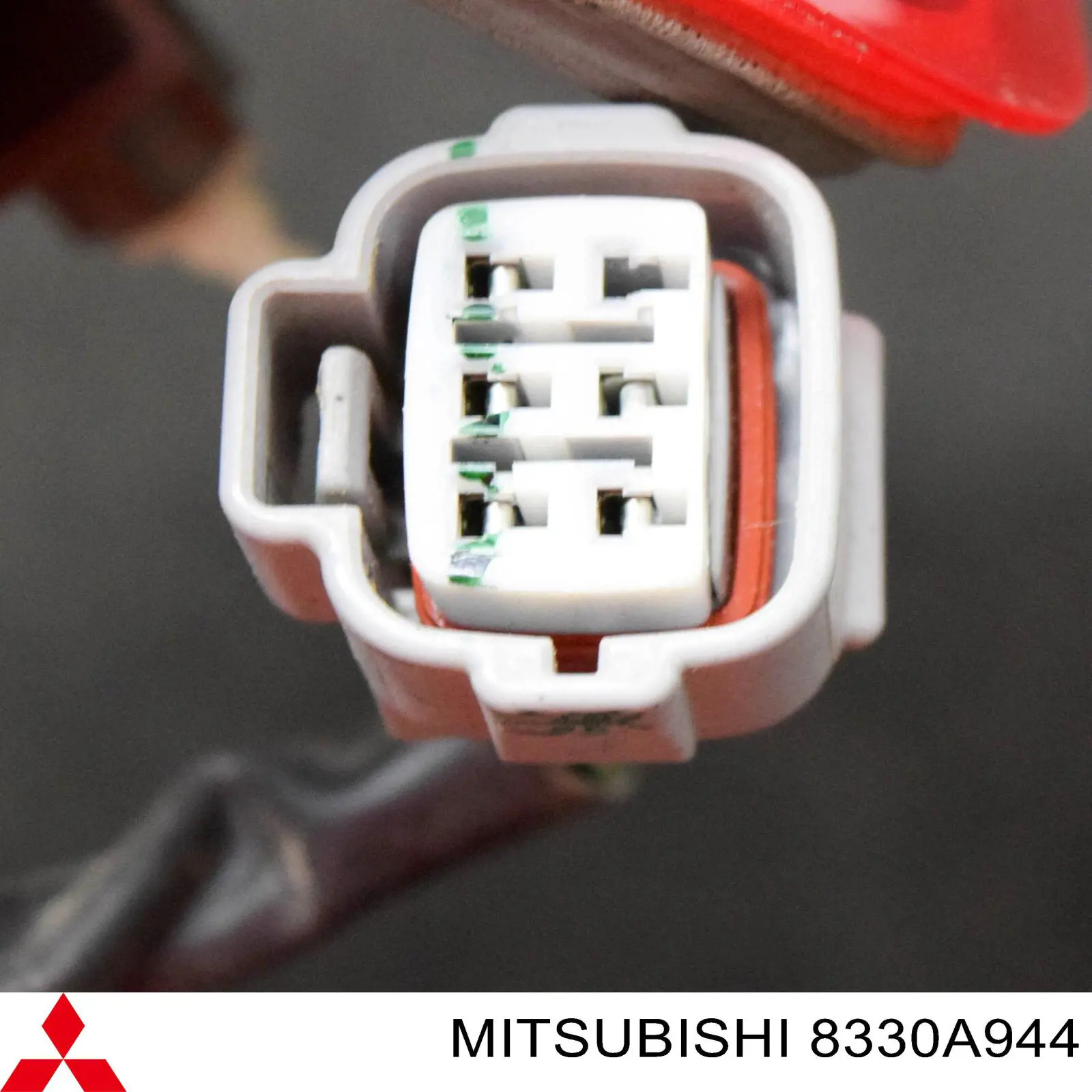Купити 8330A944 Mitsubishi Задня права фара