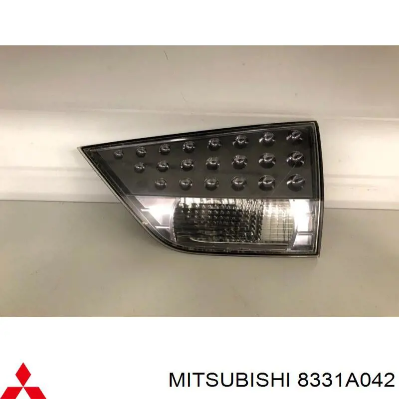 Задні ліхтарі Mitsubishi 8331A042 ціна, від 23.00 USD
