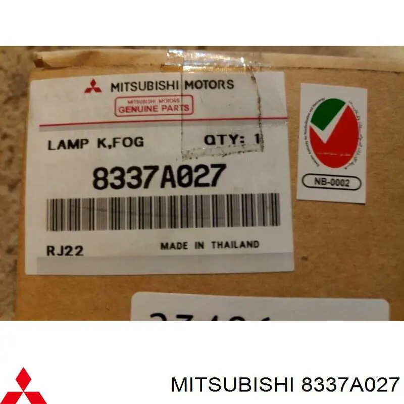 Купити 8337A027 Mitsubishi Туманка задня