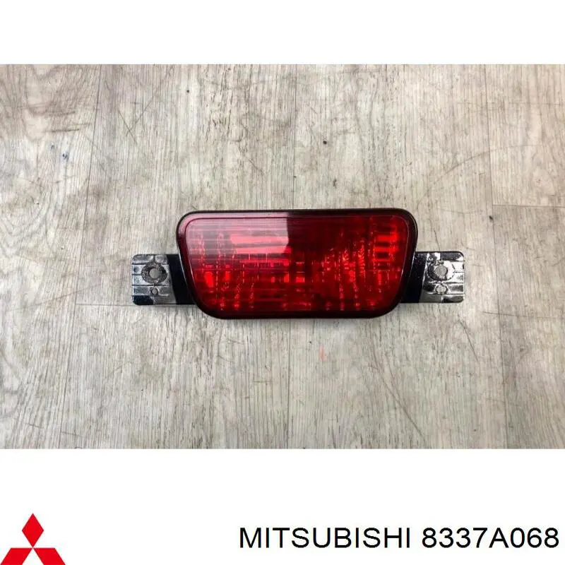 Фара задня, ліва Mitsubishi 8337A040 ціна, від 22.35 USD