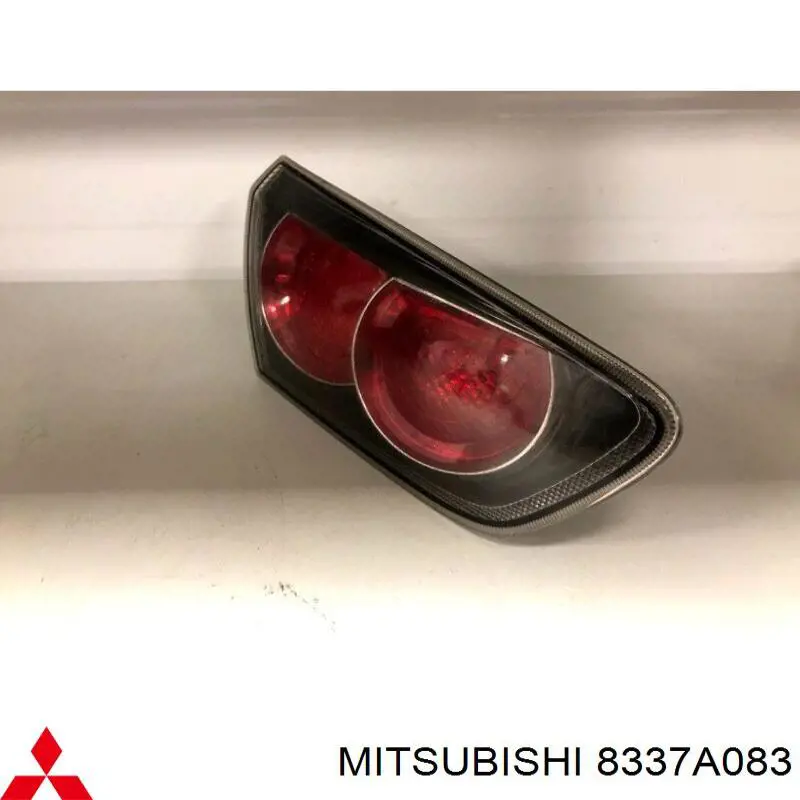 Стоп задній Mitsubishi 8337A083 ціна, від 66.31 USD