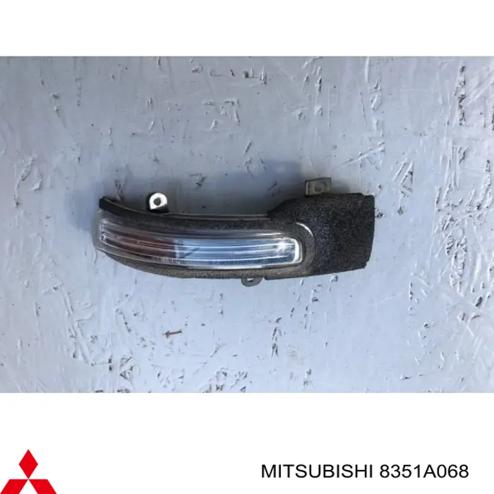 Покажчик повороту дзеркала, правий Signeda VMBM1057PR ціна, від 47.22 USD